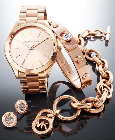 michael kors jewellery set.